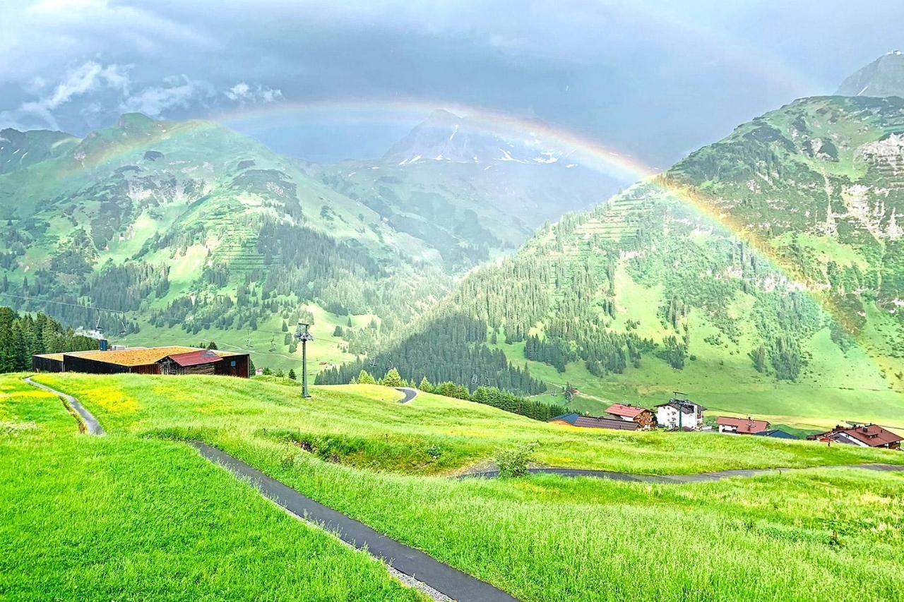Chalet Hohe Welt - Luxury Apartments Lech am Arlberg Bagian luar foto