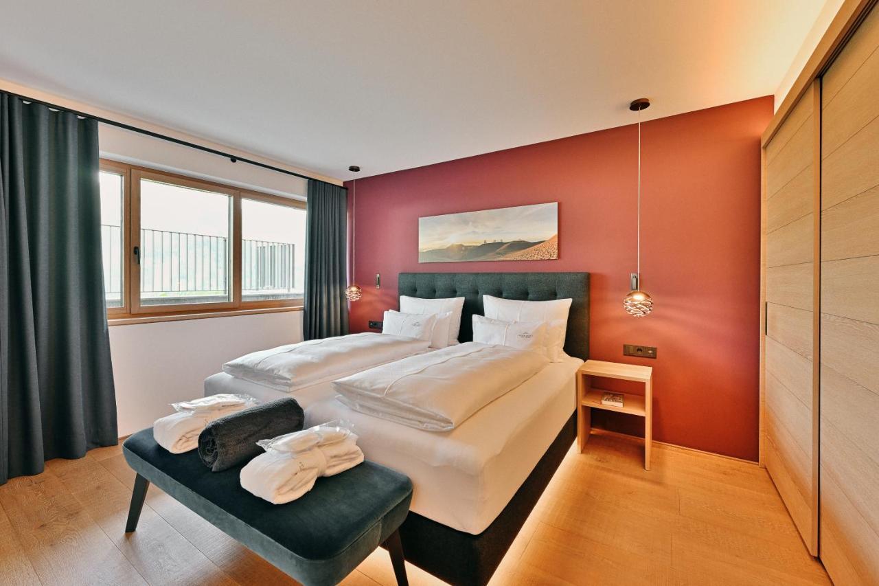 Chalet Hohe Welt - Luxury Apartments Lech am Arlberg Bagian luar foto
