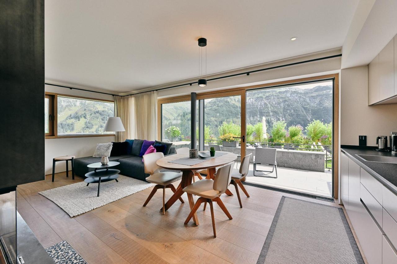 Chalet Hohe Welt - Luxury Apartments Lech am Arlberg Bagian luar foto