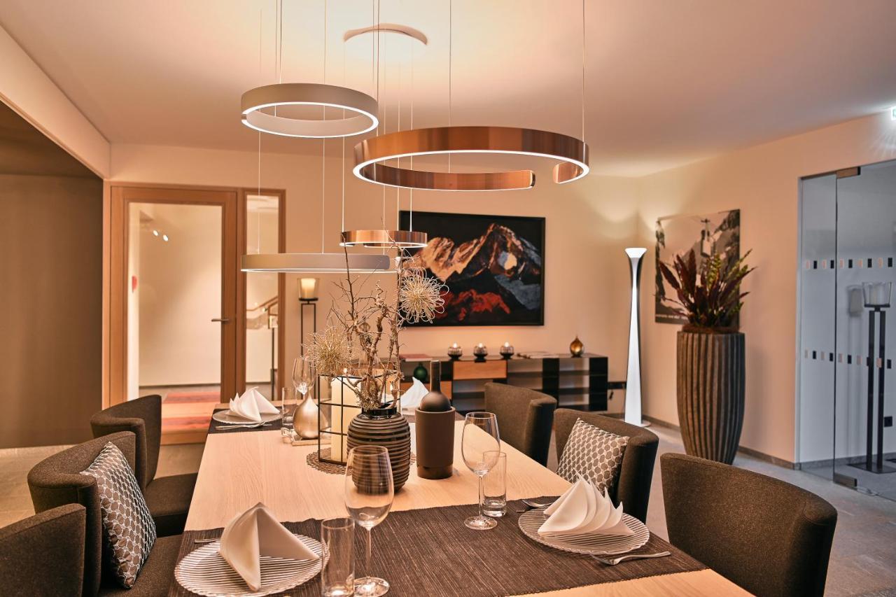 Chalet Hohe Welt - Luxury Apartments Lech am Arlberg Bagian luar foto