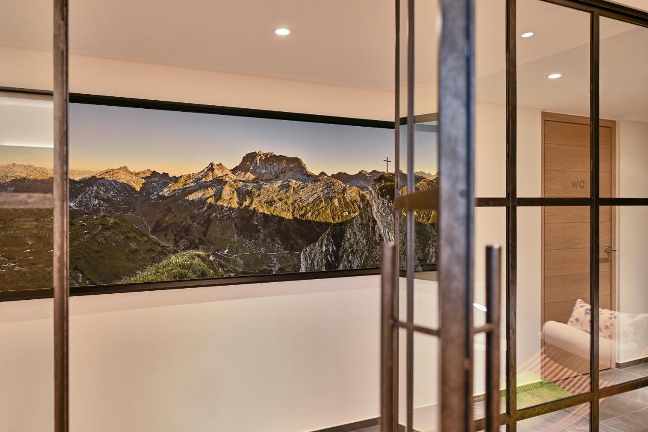 Chalet Hohe Welt - Luxury Apartments Lech am Arlberg Bagian luar foto